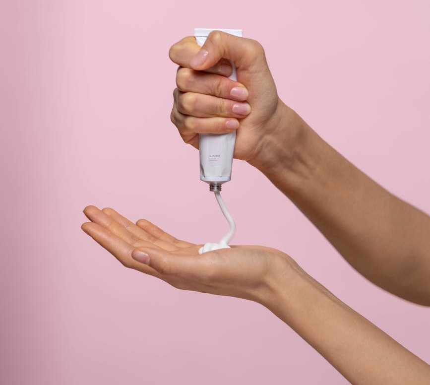 Comparing 2 affordable oily skin moisturizers by Capital Femme